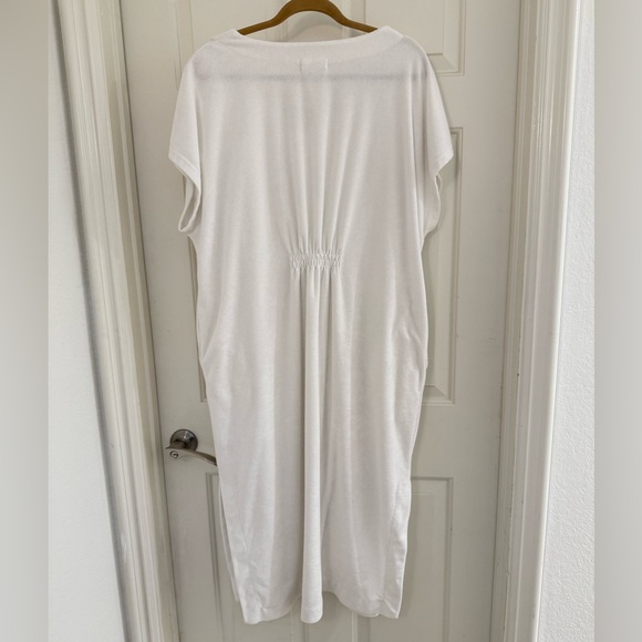 Barefoot Dreams White Swim Coverup - Picture 9 of 16